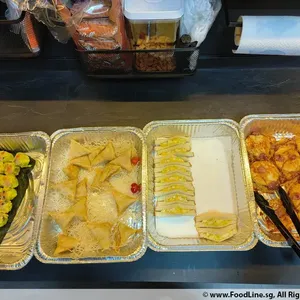 Curry Samosa (v)