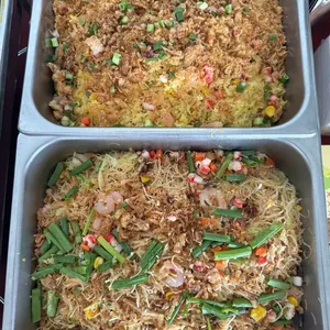 Thai Pineapple Rice 50% & Sin Chow Bee Hoon 50%