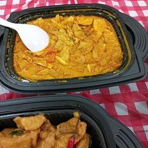Signature Curry Vegetables