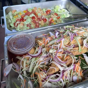Deep-Fried Beancurd with Authentic Thai Sauce