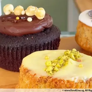 Chocolate Fudge Cake in Box
