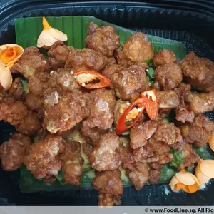 Salted Egg York Chicken 咸蛋黄鸡