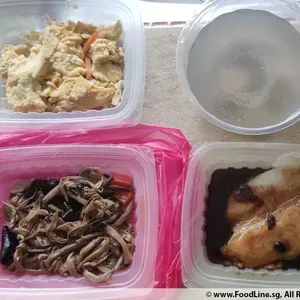 Lunch Tingkat (20 Day, 3 Dishes + Soup OR 4 Dishes)