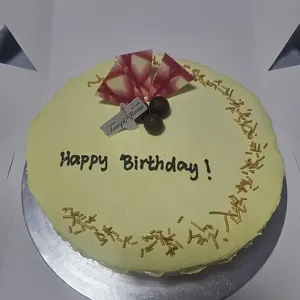 Premium MSW durian cake (Size: 8") (Qty of Big Candles: 9) (Qty of Small Candles: 1)