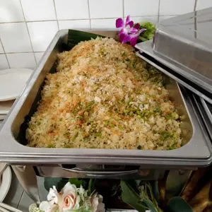蟹肉瑶柱蛋白炒饭 Fried Rice with Fresh Crab Meat, Dried Scallop and Egg White