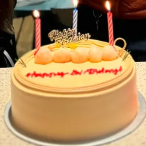 Lychee Martini Cake (Size: 1kg)