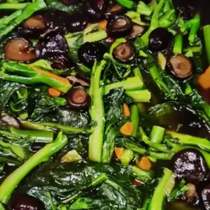 香菇芥兰 Kailan w/Mushrooms