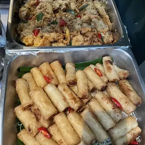 Crispy Golden Spring Roll 黄金酥炸春卷