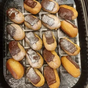 Mini Chocolate Éclairs