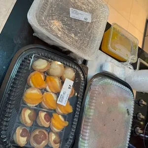 Chin Chow w Longan