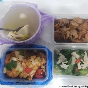 Traditional Tingkat Series - 8 Days TRIAL promo (3 Dishes 1 Soup / 4 Dishes ) *FIRST TIME* only