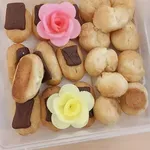 Mini Chocolate Éclair + Vanilla Cream Puff (巧克力小饼泡芙 与 香草泡芙)