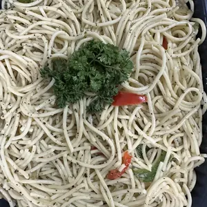 Spaghetti Aglio Olio with Mushroom