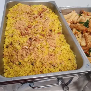Garlic Butter Rice with Raisins 蒜蓉牛油饭配葡萄干
