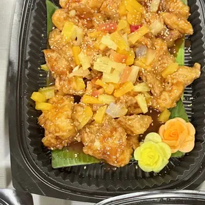 Sweet & Sour Fish with Fruit Cocktail   (杂果糖醋鱼)