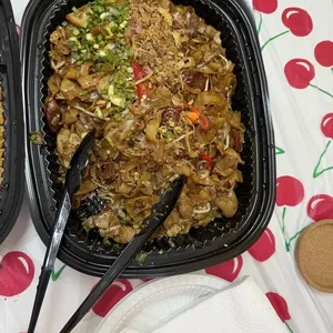 Penang chinese sausage fried kway teow