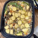 Silken tofu topped golden Enoki mushroom 金针菇豆腐