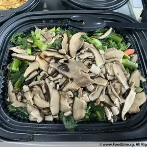 Hong Kong Kai Lan with Mushroom and Wolfberry