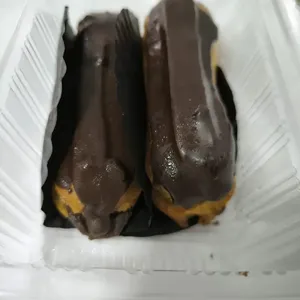 Chocolate Eclair (Size: Regular)
