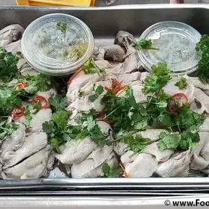招牌姜茸鸡 Fragrant Poached Chicken with Chef’s Specialty Ginger Sauce