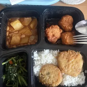 10 Days Lunch Tingkat Package (Weekdays Only)