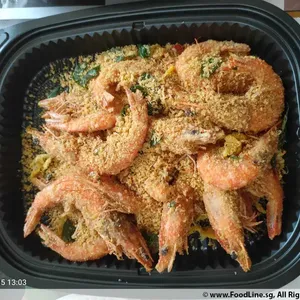 Oatmeal honey prawn 麦片蜜汁虾