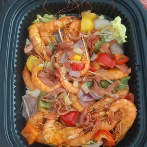 夏威夷香茅凤梨火腿炒虾 Hawaiian Lemongrass Prawns with Pineapple and Chicken Ham