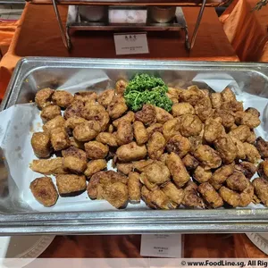 Crisp fried prawn rolls 虾枣