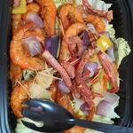 夏威夷香茅凤梨火腿炒虾 Hawaiian Lemongrass Prawns with Pineapple and Chicken Ham