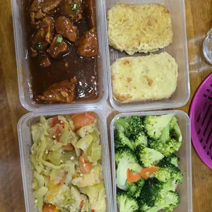 Tingkat - 3 Dishes + 1 soup/ 4 Dishes  (20 days)(Dinner)