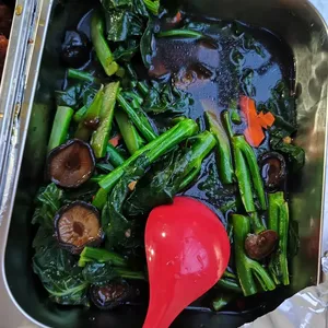 香菇芥兰 Kailan w/Mushrooms