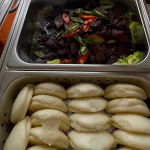 Signature Bun with Braised Meat 招牌扣肉包