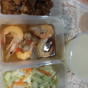 Traditional Tingkat Series - Lunch/Dinner Tingkat (10 Days, 3 Dishes + 1 Soup OR 4 Dishes)