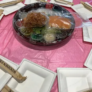 Fortune Salmon Yu Sheng 富贵三文鱼鱼生