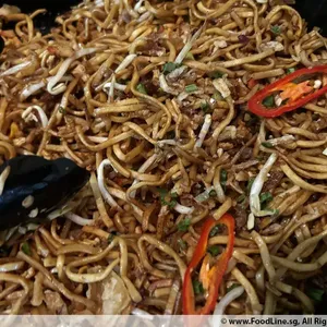 Cantonese Style Ee Fu Noodle   (港式伊府面)