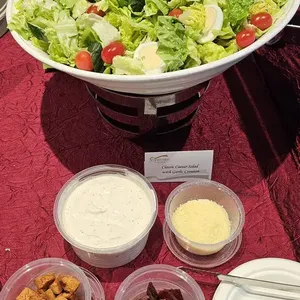 Classic Caesar Salad with Garlic Crouton 凯撒沙拉蒜蓉面包丁