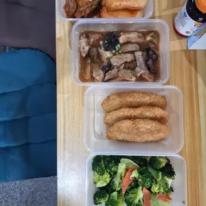 Tingkat - 3 Dishes + 1 soup/ 4 Dishes  (20 days)(Dinner)