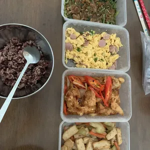 Traditional Tingkat Series - 8 Days TRIAL promo (3 Dishes 1 Soup / 4 Dishes ) *FIRST TIME* only