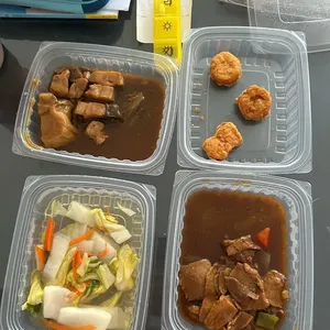 Lunch/Dinner Tingkat (10 Days, 3 Dishes + Soup OR 4 Dishes)
