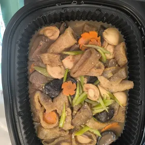 Baby Abalone w/Fish Maw & Mushroom