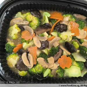 Kailan w/ Mushroom •香菇芥兰