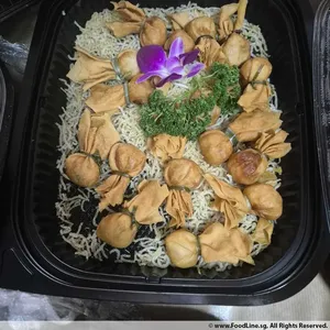 Golden Seafood Pocket