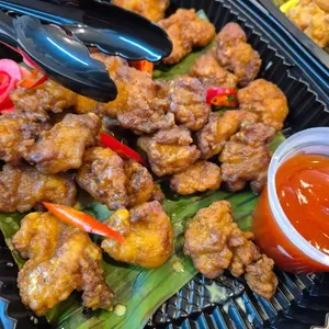 Creamy Butter Salted Egg Yolk Chicken   (咸蛋鸡)