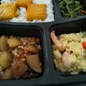 5 Days Lunch Tingkat Package (Weekdays Only)