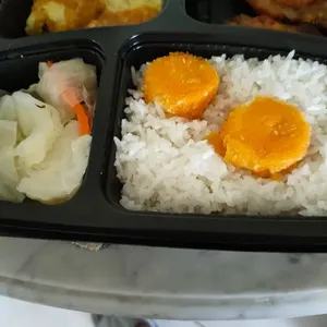 5 Days Lunch Tingkat Package (Weekdays Only)