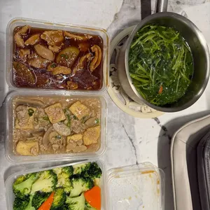 Trial Tingkat - 3 Dishes + 1 soup/ 4 Dishes (5 days)(Dinner)