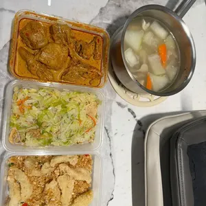 Trial Tingkat - 3 Dishes + 1 soup/ 4 Dishes (5 days)(Dinner)