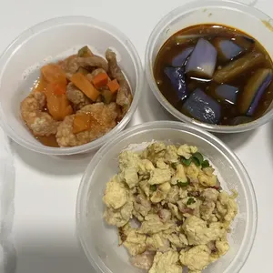 Trial Tingkat - 3 Dishes + 1 soup/ 4 Dishes (5 days)(Lunch)