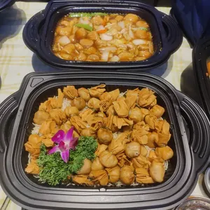 Golden Seafood Pocket with Oriental Dip