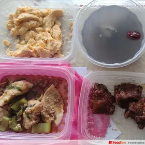 Lunch Tingkat (20 Day, 3 Dishes + Soup OR 4 Dishes)